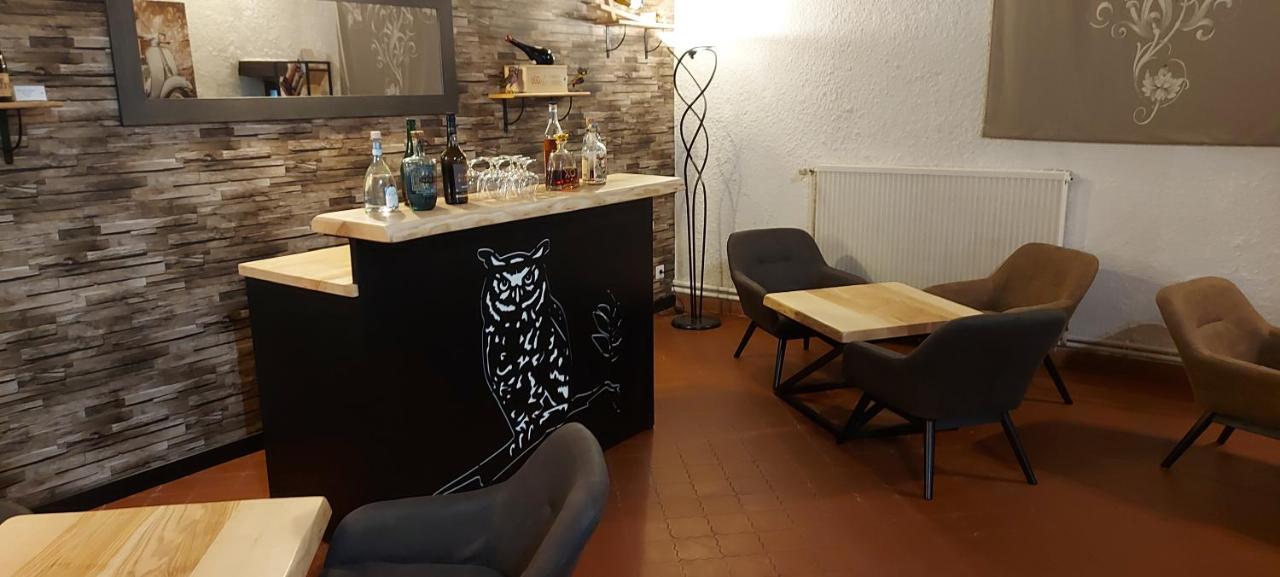 Logis Hostellerie Du Grand Duc Hotel Restaurant Gincla Eksteriør bilde