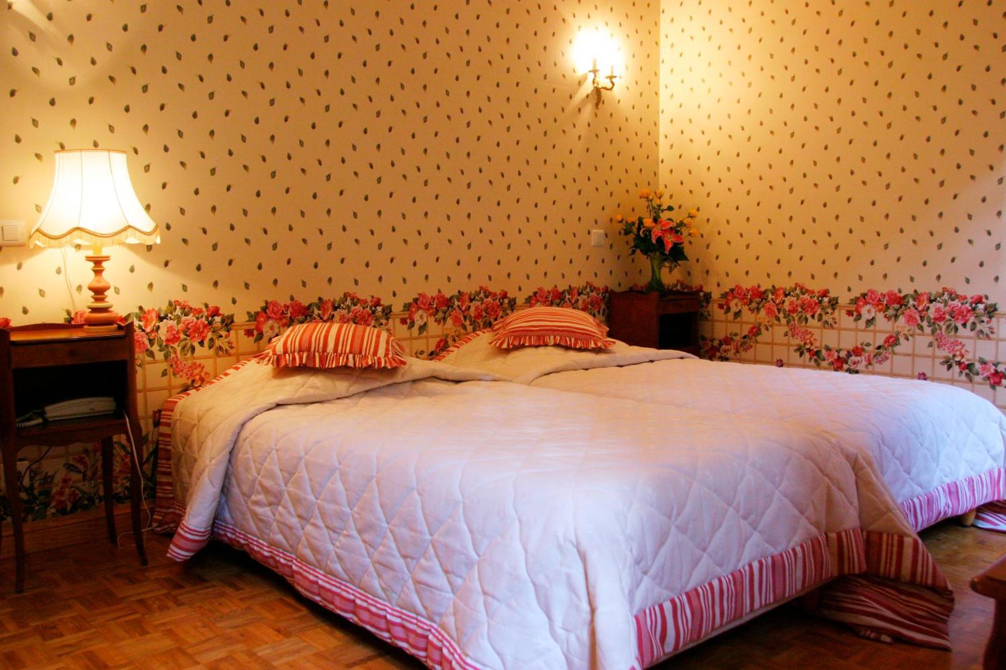 Logis Hostellerie Du Grand Duc Hotel Restaurant Gincla Rom bilde
