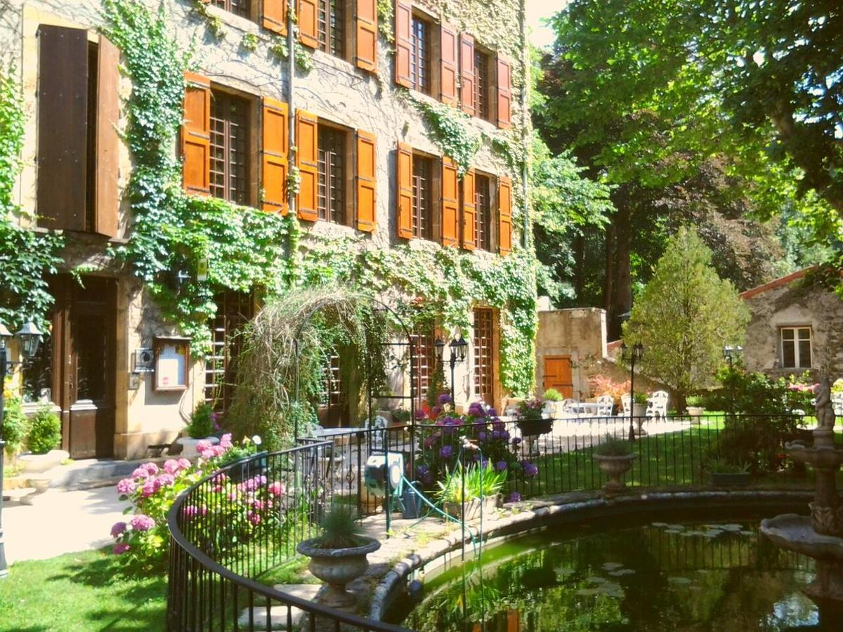 Logis Hostellerie Du Grand Duc Hotel Restaurant Gincla Eksteriør bilde